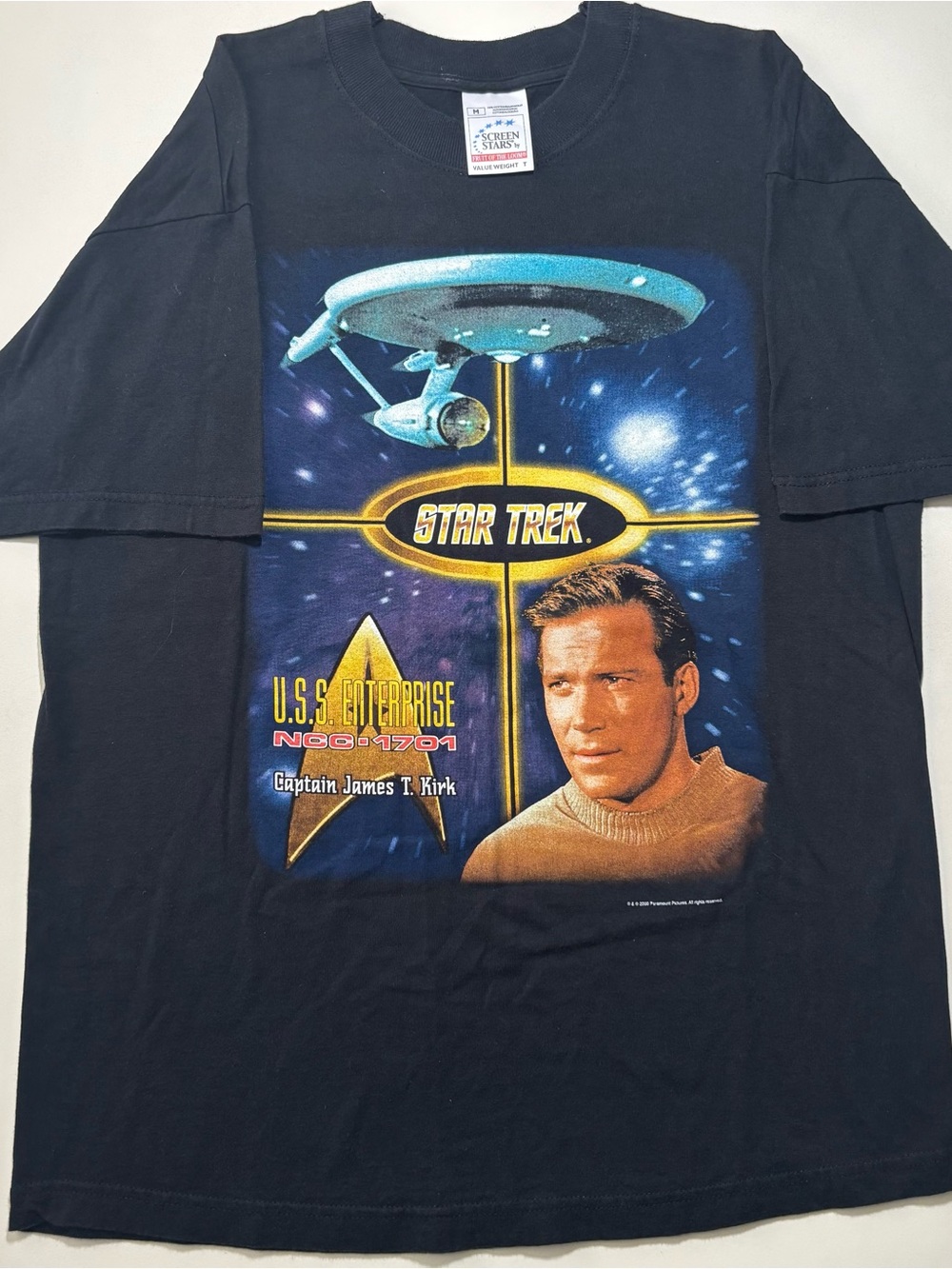 2000 Star Trek perfect condition Captain James T. Kirk iconic show/movie shirt